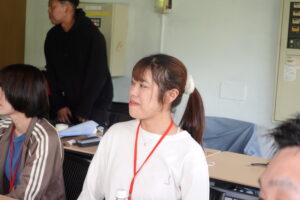 若手社員と向き合い成長を支えるソフネットジャパンのスタッフ