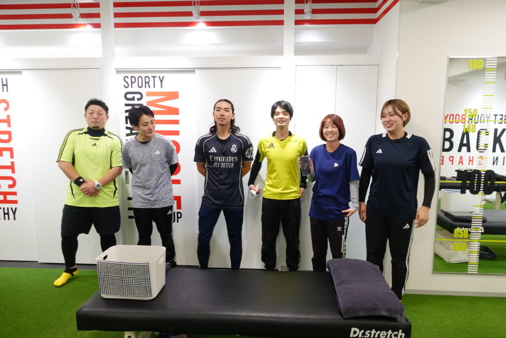 テニス好きにも面白い仕事？ストレッチトレーナーとは｜仕事内容・1日の流れ・必要な資格を解説