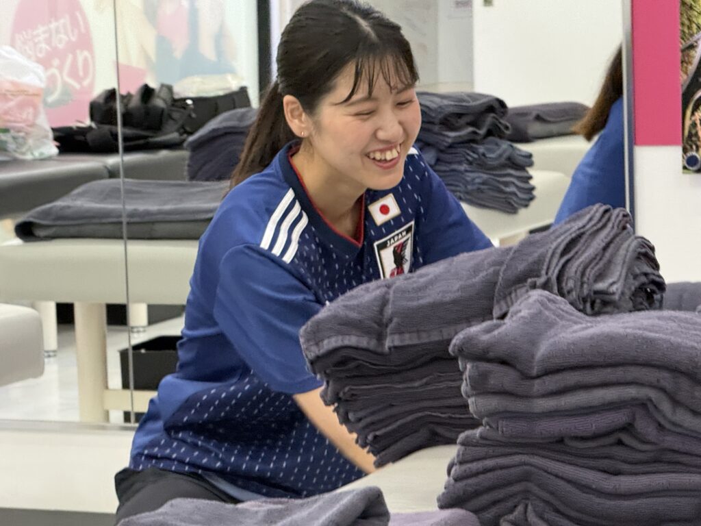 ★ストレッチトレーナーの仕事内容｜「コンペで優勝しました！」を聞けた14年目の接客
