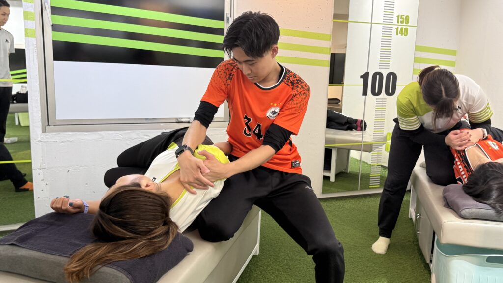 お客様のスポーツへの挑戦を支えるストレッチトレーナー