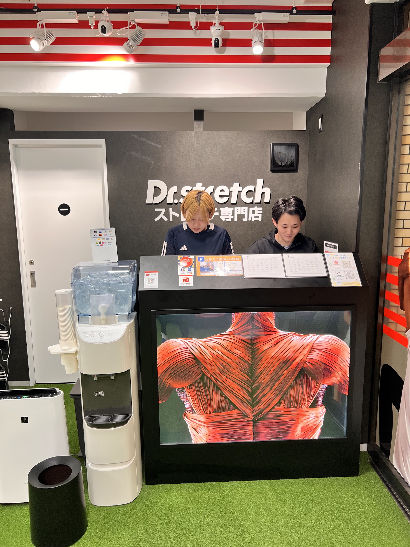 調布でデスクワークで同じ姿勢が続いた後に体を整えたい方へ Dr.ストレッチ調布店の予約前確認ポイントに関連するソフネットジャパン / Dr.ストレッチ / ヘアーランドの調布店の店舗・雰囲気の写真 2