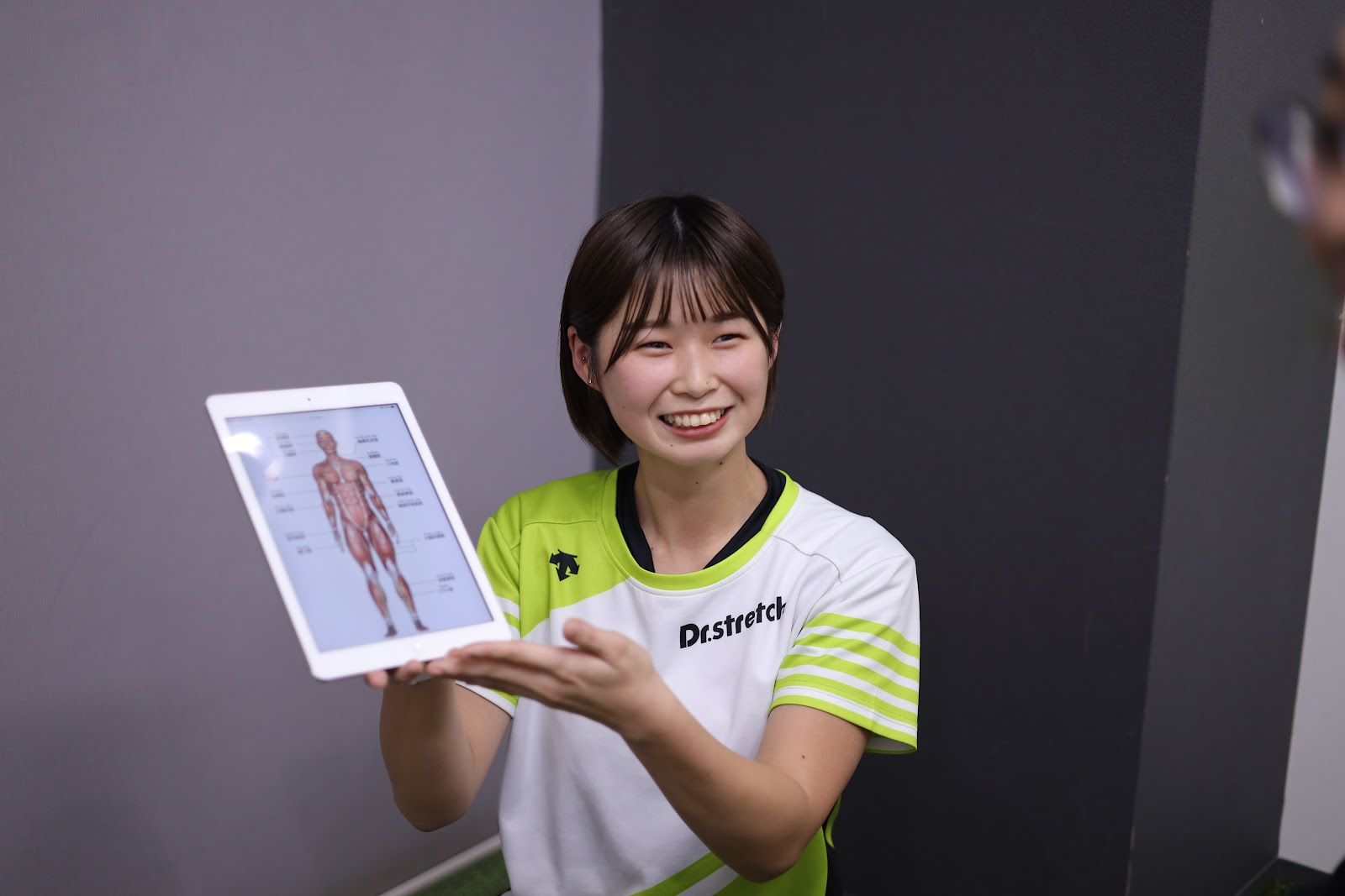 Dr.ストレッチ店舗で働くお客様の悩みに向き合う姿勢を新卒が応募前に整理する方法に関連するソフネットジャパン / Dr.ストレッチ / ヘアーランドの外観・景色の写真 2