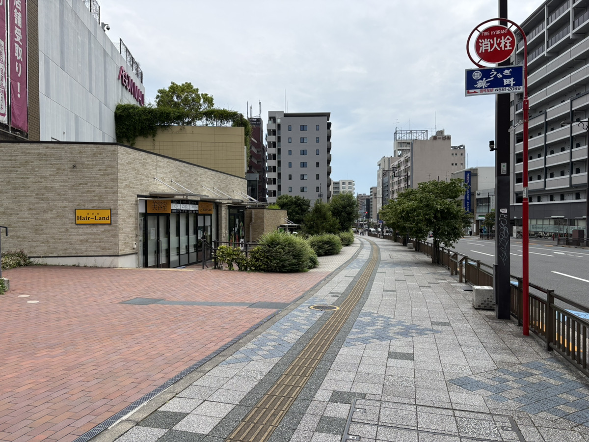 多摩平のヘアーランドイオンモール多摩平の森店|地域で通いやすい美容室を探す方に役立つ店舗案内に関連するソフネットジャパン / Dr.ストレッチ / ヘアーランドのヘアーランドイオンモール多摩平の森店の外観・景色の写真 2