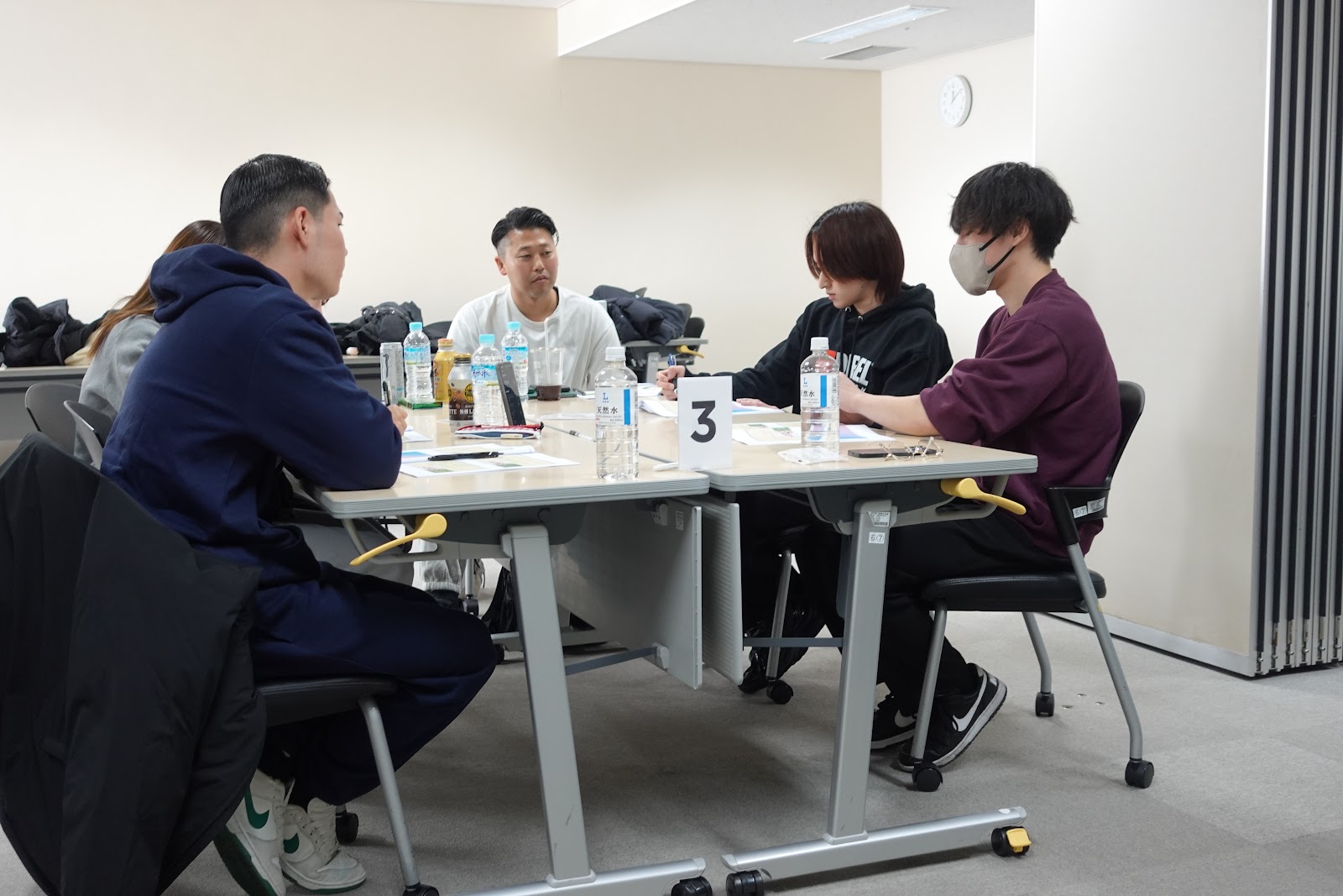 体が硬いと感じる方のセルフストレッチを続けるための時間と確認点に関連するソフネットジャパン / Dr.ストレッチ / ヘアーランドの研修・接客の写真 3
