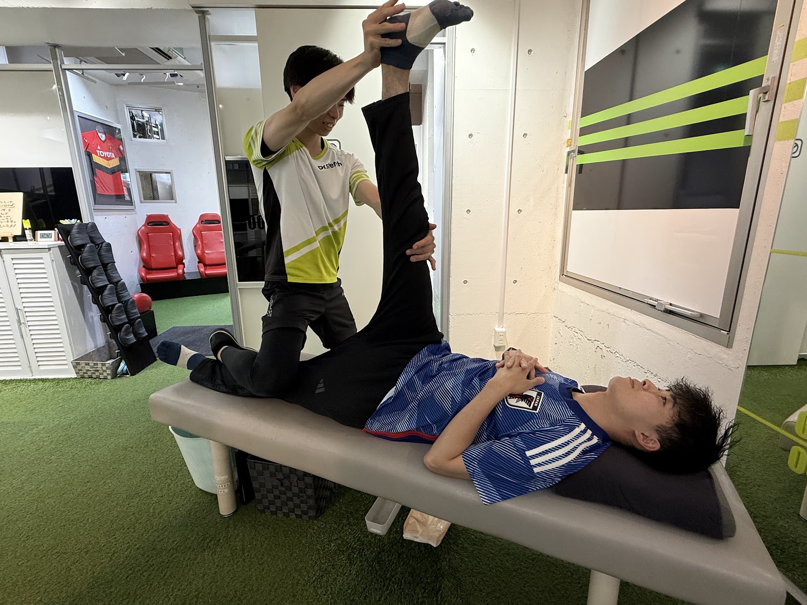 三鷹でデスクワークで同じ姿勢が続いた後に体を整えたい方へ Dr.ストレッチ三鷹店の予約前確認ポイントに関連するソフネットジャパン / Dr.ストレッチ / ヘアーランドの三鷹店の店舗・雰囲気の写真 3