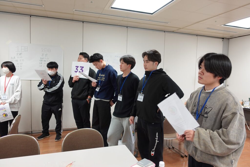 デスクワークの合間に取り入れるセルフストレッチ｜無理なく始める順番