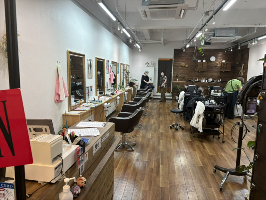 ヘアーランド東久留米滝山店を訪れる前に｜東久留米・滝山で髪型を相談したい方の店舗ガイド